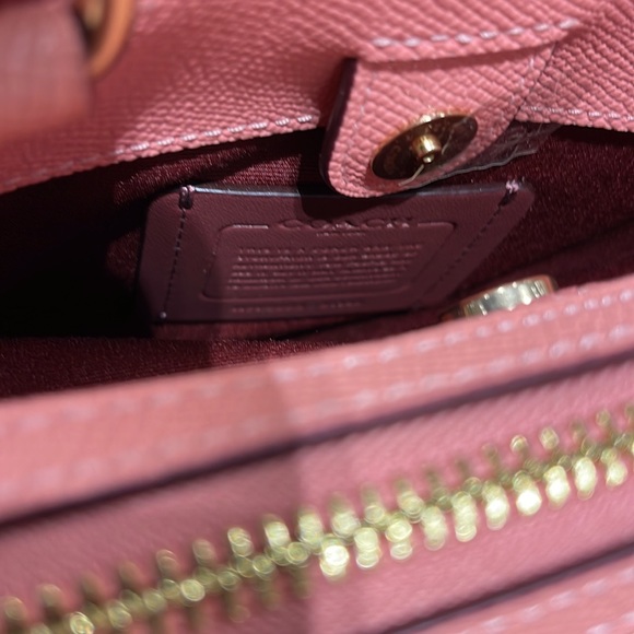 Coach Mini Lillie Carryall
Gold/Candy Pink - Picture 4 of 16
